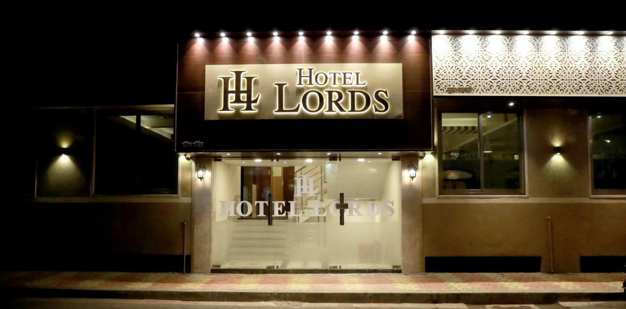 Hotel Lords, Fort Mumbai Exteriör bild
